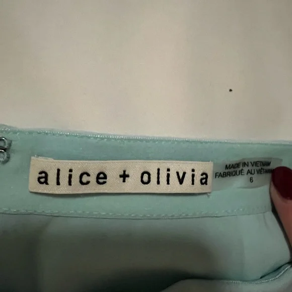 Alice and Olivia skirt - Picture 2 of 3